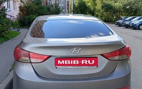 Hyundai Elantra V, 2012 год, 850 000 рублей, 1 фотография