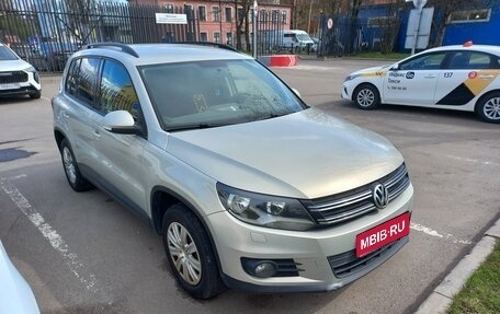 Volkswagen Tiguan I, 2011 год, 1 050 000 рублей, 1 фотография