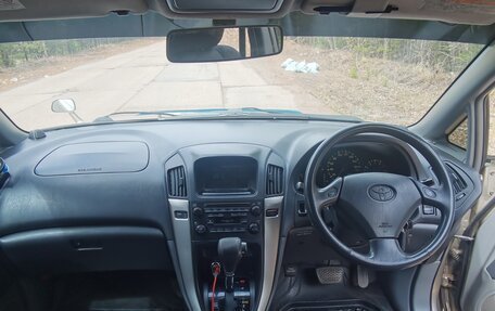 Toyota Harrier, 2000 год, 1 050 000 рублей, 12 фотография