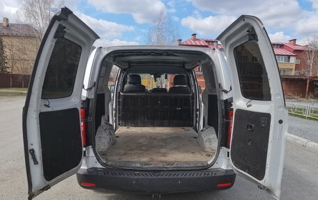 Hyundai H-1 II рестайлинг, 2008 год, 1 300 000 рублей, 10 фотография