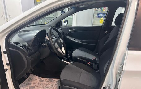 Hyundai Solaris II рестайлинг, 2011 год, 699 000 рублей, 12 фотография