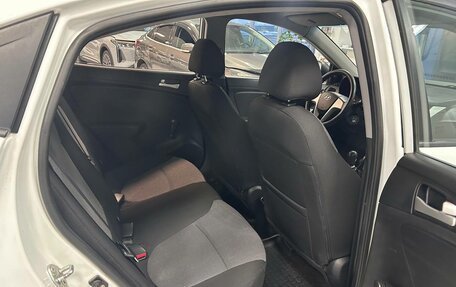 Hyundai Solaris II рестайлинг, 2011 год, 699 000 рублей, 15 фотография