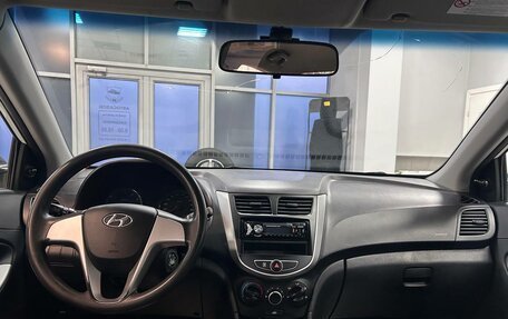 Hyundai Solaris II рестайлинг, 2011 год, 699 000 рублей, 10 фотография