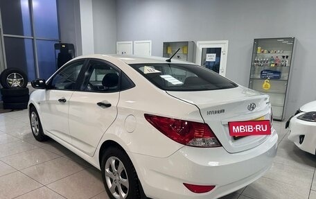 Hyundai Solaris II рестайлинг, 2011 год, 699 000 рублей, 3 фотография