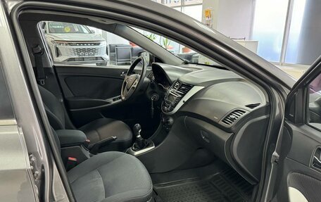 Hyundai Solaris II рестайлинг, 2011 год, 729 000 рублей, 16 фотография