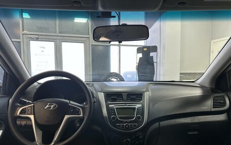 Hyundai Solaris II рестайлинг, 2012 год, 705 000 рублей, 10 фотография