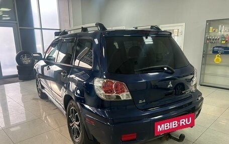 Mitsubishi Outlander III рестайлинг 3, 2003 год, 639 000 рублей, 3 фотография
