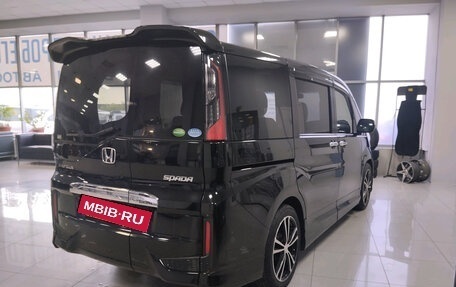Honda Stepwgn IV, 2017 год, 2 449 000 рублей, 6 фотография