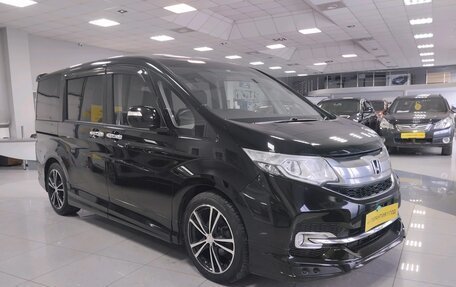 Honda Stepwgn IV, 2017 год, 2 449 000 рублей, 8 фотография