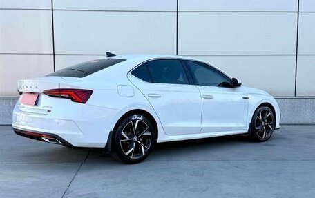 Skoda Octavia RS, 2021 год, 1 800 200 рублей, 4 фотография