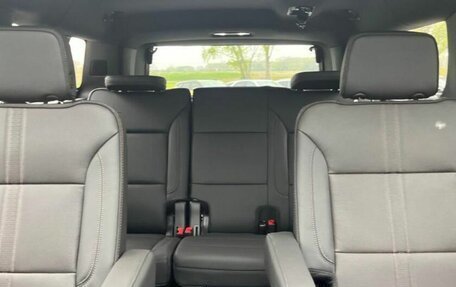 Chevrolet Suburban, 2025 год, 14 399 999 рублей, 14 фотография