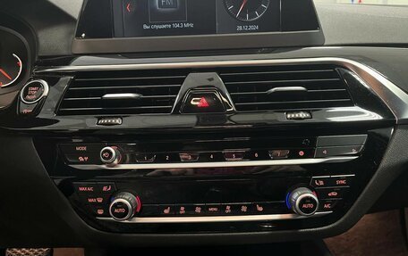 BMW 5 серия, 2017 год, 3 599 000 рублей, 11 фотография