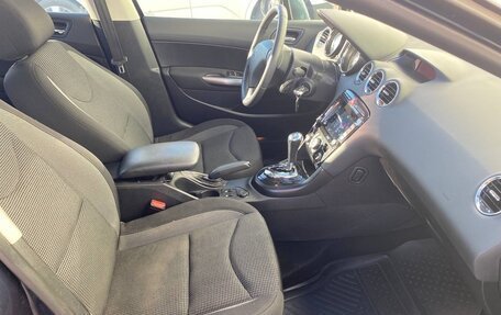 Peugeot 408 I рестайлинг, 2013 год, 920 000 рублей, 10 фотография