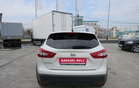 Nissan Qashqai, 2016 год, 1 644 000 рублей, 6 фотография