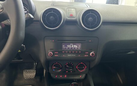 Audi A1, 2013 год, 1 150 000 рублей, 16 фотография