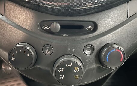 Chevrolet Spark III, 2010 год, 599 000 рублей, 13 фотография