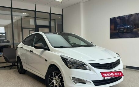 Hyundai Solaris II рестайлинг, 2015 год, 1 060 000 рублей, 4 фотография