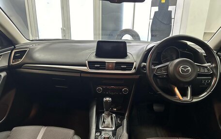 Mazda Axela, 2017 год, 1 699 000 рублей, 10 фотография