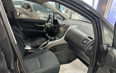 Toyota Auris II, 2008 год, 700 000 рублей, 17 фотография