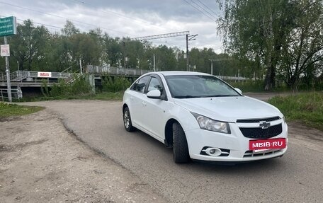 Chevrolet Cruze II, 2011 год, 630 000 рублей, 2 фотография