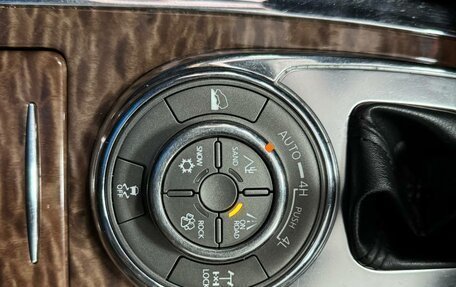 Nissan Patrol, 2012 год, 2 190 000 рублей, 24 фотография