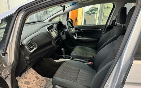 Honda Fit III, 2016 год, 1 090 000 рублей, 17 фотография