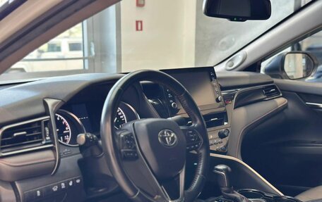 Toyota Camry, 2021 год, 3 150 000 рублей, 9 фотография