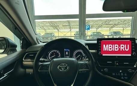 Toyota Camry, 2021 год, 3 150 000 рублей, 13 фотография