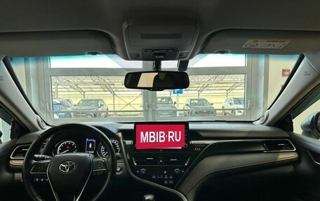 Toyota Camry, 2021 год, 3 150 000 рублей, 12 фотография