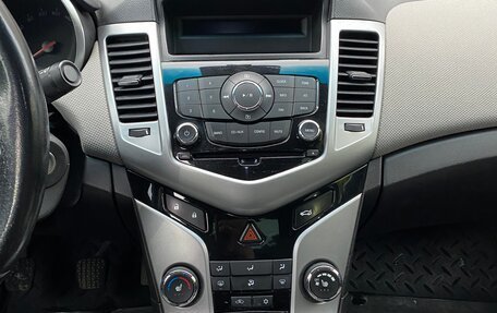 Chevrolet Cruze II, 2011 год, 750 000 рублей, 11 фотография