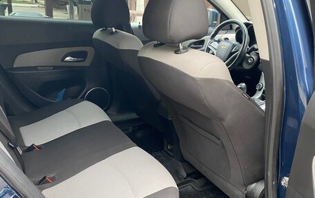 Chevrolet Cruze II, 2011 год, 750 000 рублей, 13 фотография