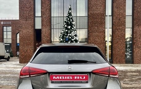 Mercedes-Benz A-Класс, 2018 год, 2 300 000 рублей, 5 фотография
