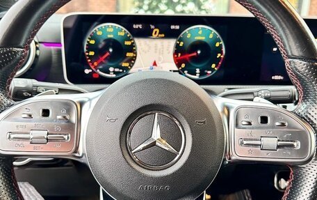 Mercedes-Benz A-Класс, 2018 год, 2 300 000 рублей, 9 фотография