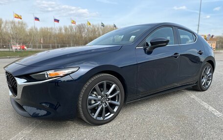 Mazda 3, 2022 год, 3 495 000 рублей, 2 фотография
