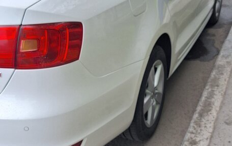 Volkswagen Jetta VI, 2012 год, 1 250 000 рублей, 22 фотография