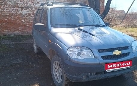 Chevrolet Niva I рестайлинг, 2010 год, 590 000 рублей, 7 фотография