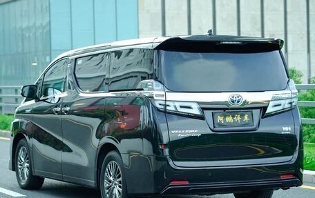 Toyota Vellfire II, 2021 год, 7 850 000 рублей, 2 фотография