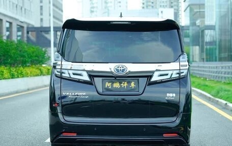 Toyota Vellfire II, 2021 год, 7 850 000 рублей, 3 фотография