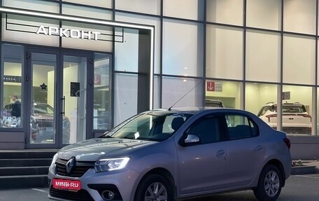 Renault Logan II, 2018 год, 1 100 000 рублей, 1 фотография