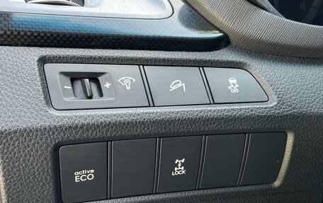 Hyundai Santa Fe III рестайлинг, 2012 год, 1 850 000 рублей, 25 фотография