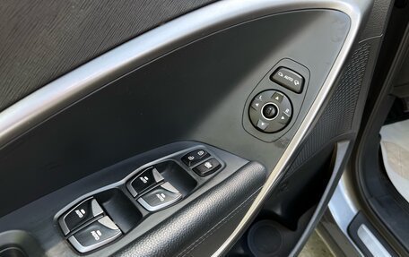 Hyundai Santa Fe III рестайлинг, 2012 год, 1 850 000 рублей, 24 фотография