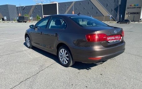 Volkswagen Jetta VI, 2013 год, 950 000 рублей, 5 фотография