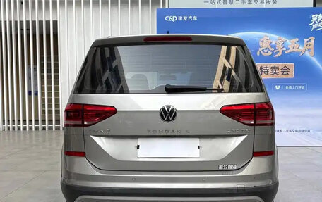 Volkswagen Touran III, 2020 год, 1 624 810 рублей, 5 фотография