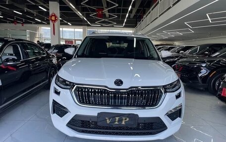 Skoda Kodiaq I, 2022 год, 2 639 000 рублей, 2 фотография