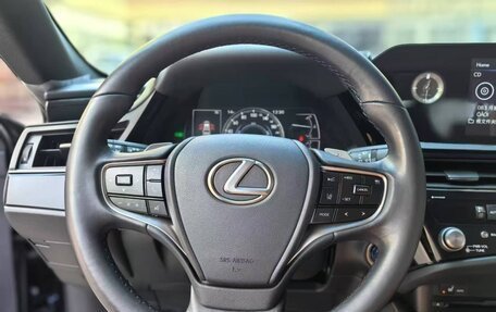 Lexus ES VII, 2021 год, 3 000 000 рублей, 8 фотография