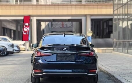 Lexus ES VII, 2021 год, 3 000 000 рублей, 5 фотография