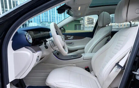 Mercedes-Benz E-Класс, 2022 год, 4 800 035 рублей, 7 фотография