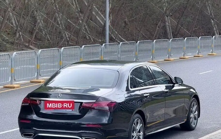 Mercedes-Benz E-Класс, 2022 год, 4 800 035 рублей, 5 фотография