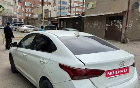 Hyundai Solaris II рестайлинг, 2018 год, 1 100 000 рублей, 2 фотография