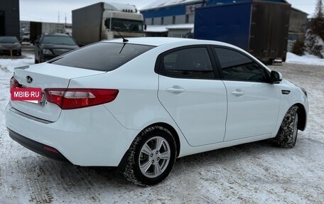 KIA Rio III рестайлинг, 2015 год, 860 000 рублей, 6 фотография